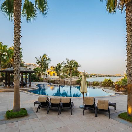 Yanjoon Holiday Homes - Palm Jumeirah Frond A Villas Dubaï Extérieur photo