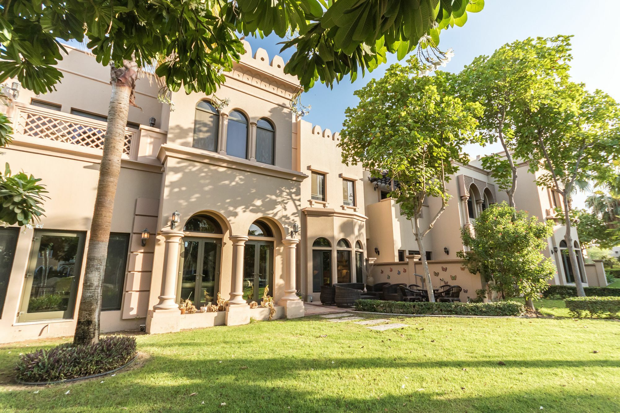 Yanjoon Holiday Homes - Palm Jumeirah Frond A Villas Dubaï Extérieur photo